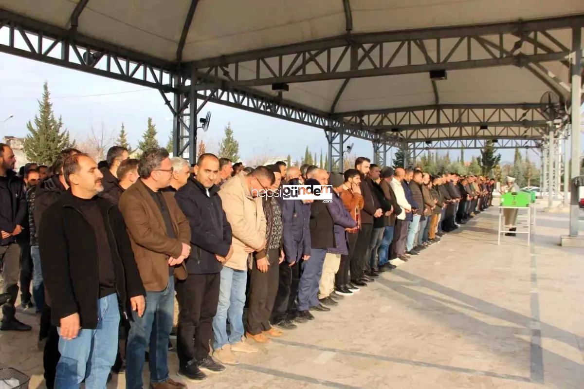 Adıyaman’da Trafik Kazasında Hayatını Kaybeden Öğretmen Defnedildi