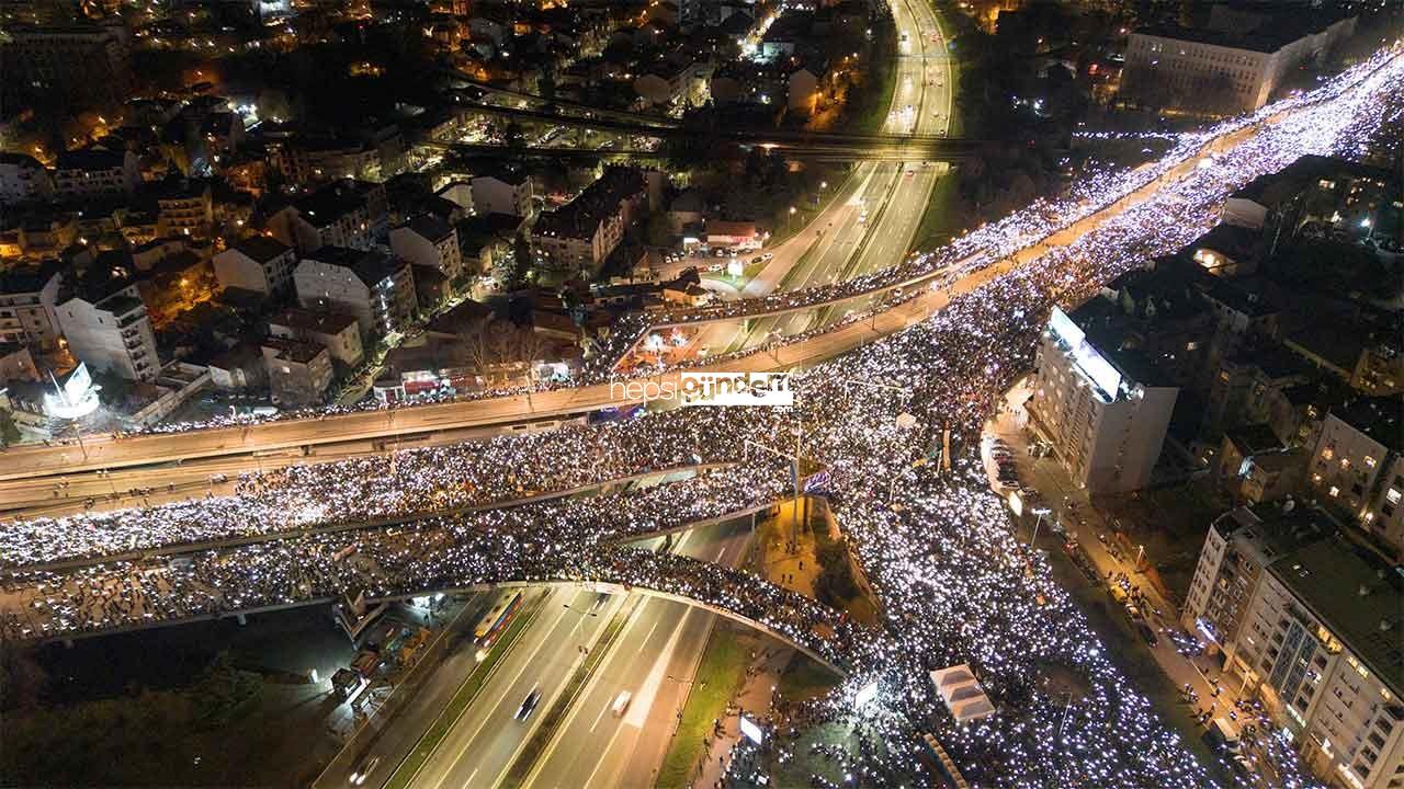 Belgrad’da yol kapatma aksiyonu sona erdi: ‘Başbakan bugün istifa edecek’