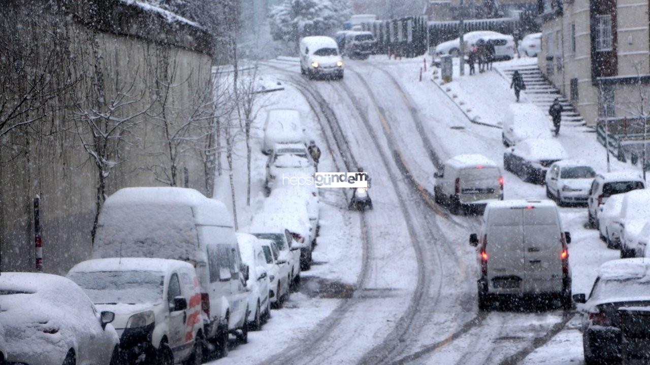 Meteorolojiden 13 kente sarı kodlu ihtar: Kar, kuvvetli sağanak