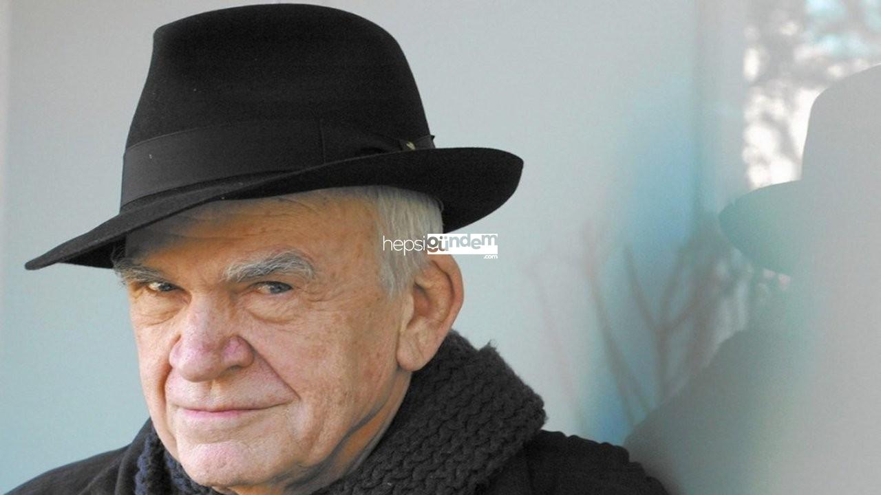 Milan Kundera ve eşinin naaşları Çekya’ya iade edildi