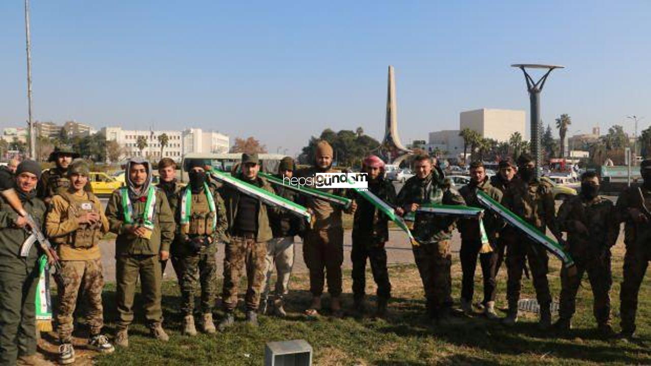 Suriyeli askerlerden mültecilere davet: “Ülkemize  geri dönün!”