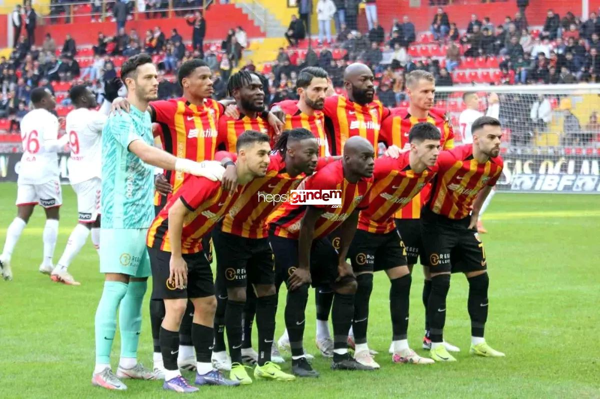 Trendyol Süper Lig: Kayserispor: 0 Samsunspor: 1 (Maç devam ediyor)