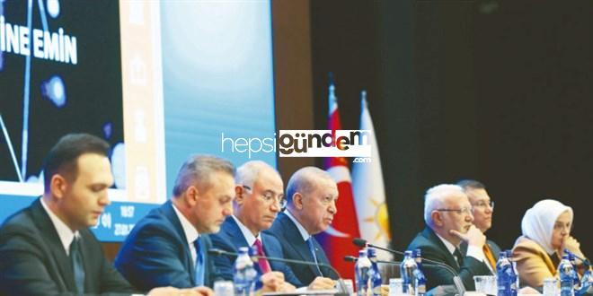 AK Parti kongreye hazırlanıyor: Parti vitrini yenileniyor