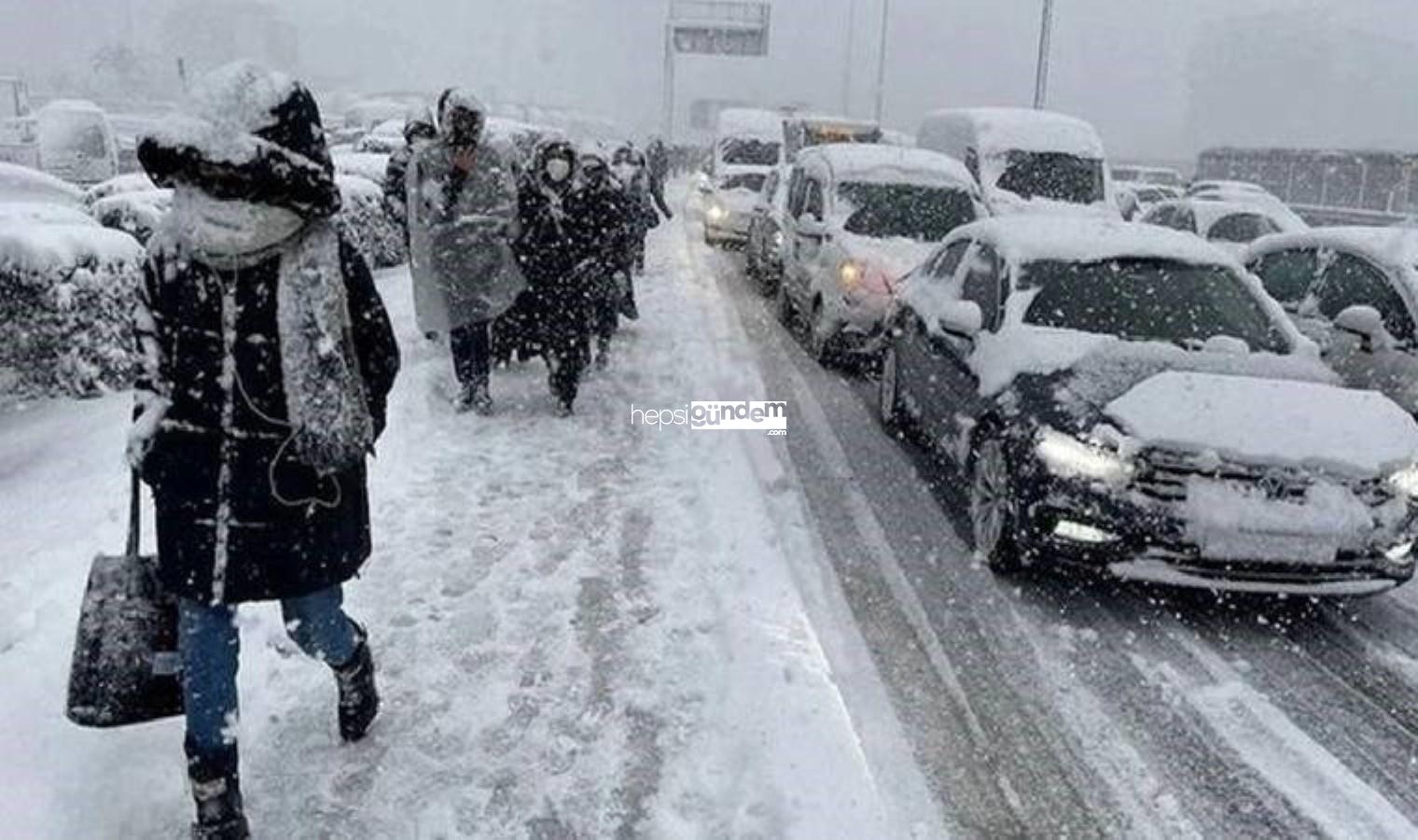 AKOM tarih verdi: İstanbul’a kar geliyor!