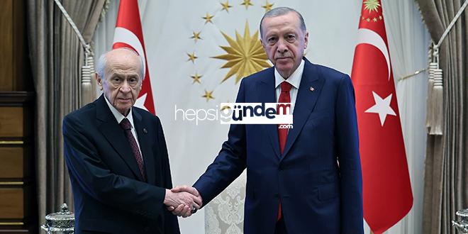 Bahçeli’den Cumhurbaşkanı Erdoğan’a tebrik telefonu