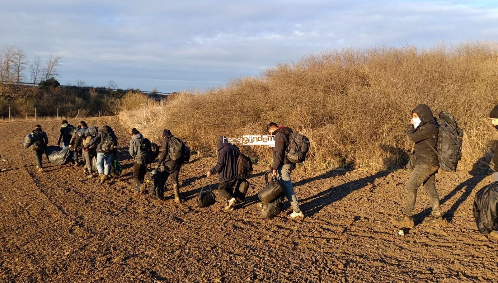 Edirne’de 18 sistemsiz göçmen yakalandı