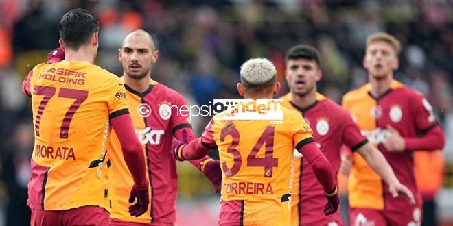 Galatasaray’ın UEFA listesine ekleyeceği 3 isim aşikâr oldu!