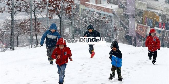 Öğrencilerin kar tatili talebine Valilik karşılık