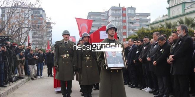 Şehit uzman çavuş son seyahatine uğurlandı