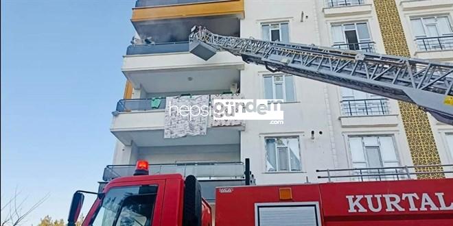 Siirt’te can pazarı! 11 katlı apartmanda yangın çıktı