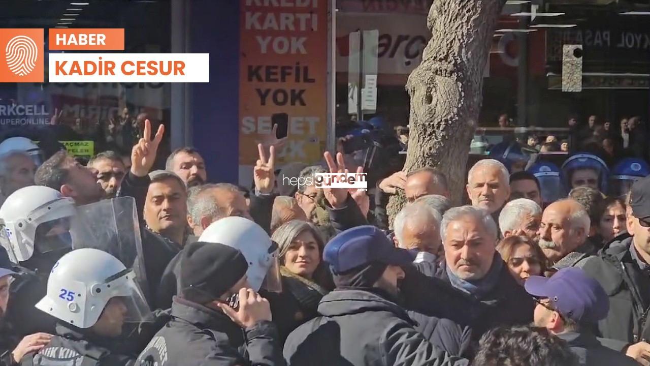 Van’da kayyım protestosu: Çok sayıda gözaltı ve vekiller ablukaya alındı